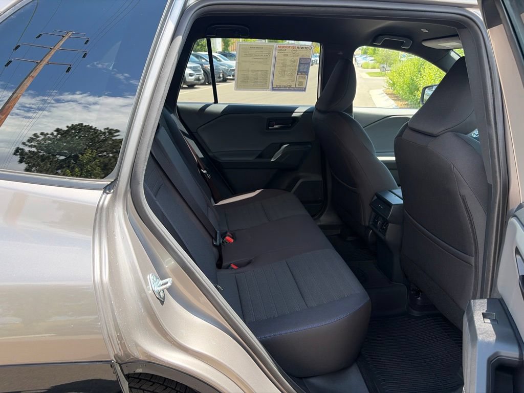 Used 2026 Toyota RAV4 SE AWD/4WD image 17