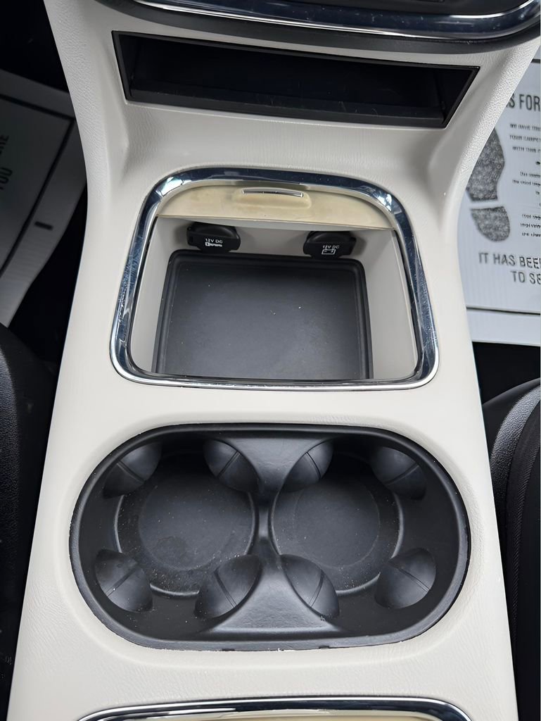 Used 2020 Dodge Grand Caravan SXT FWD image 33