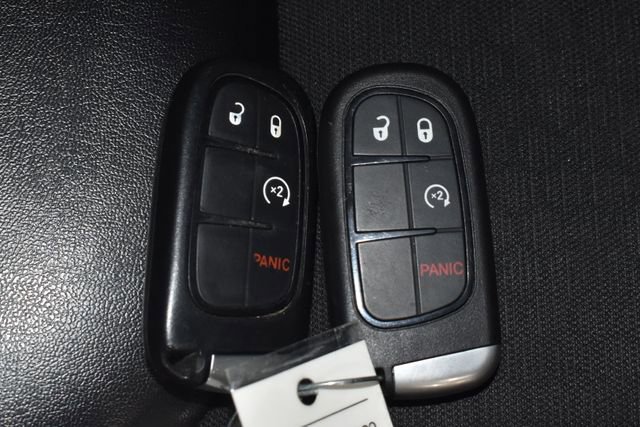 Certified 2020 Jeep Cherokee Trailhawk w/ Cold Weather Group image 14