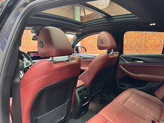 Used 2022 BMW X4 M40i w/ Premium Package image 24