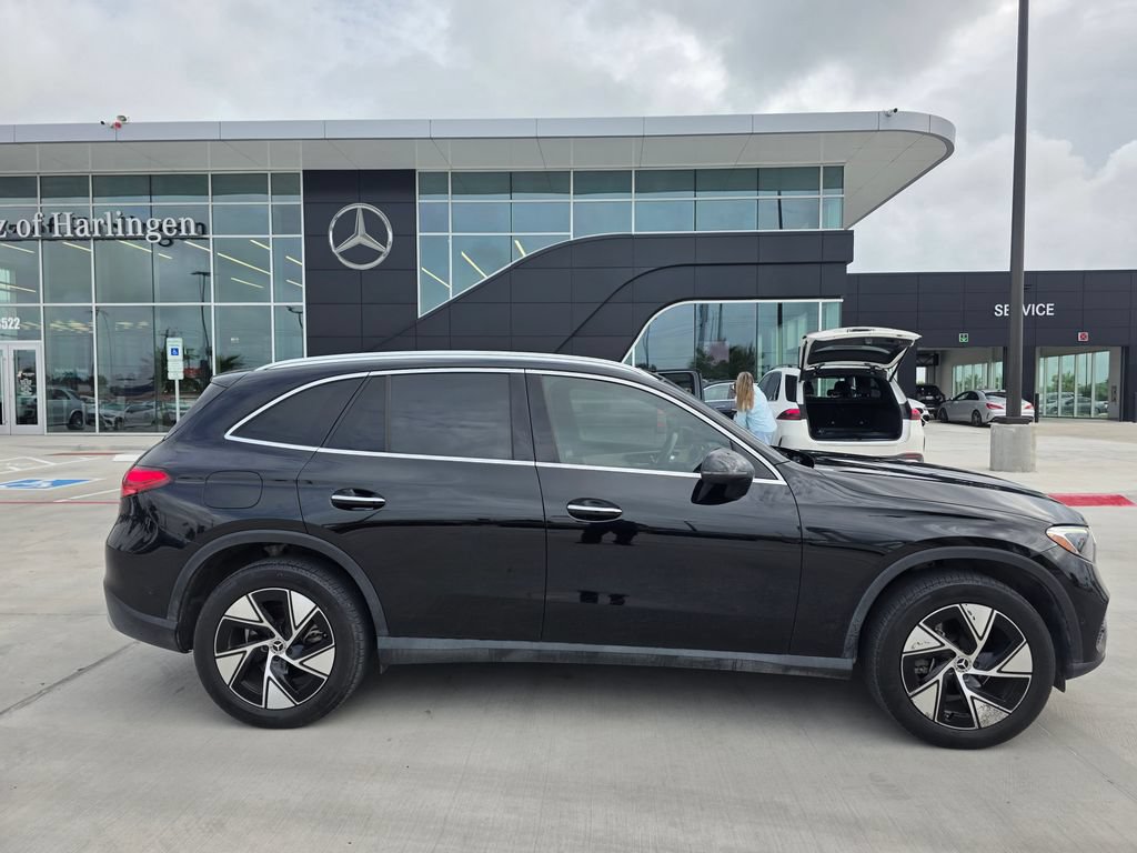 Used 2024 Mercedes-Benz GLC 300 4MATIC image 7
