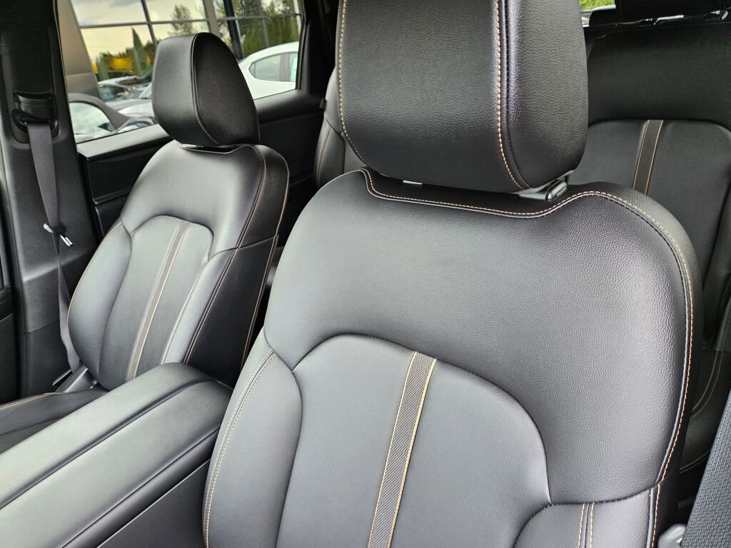 Certified 2025 MAZDA CX-90 3.3 Turbo w/ Select Package image 14