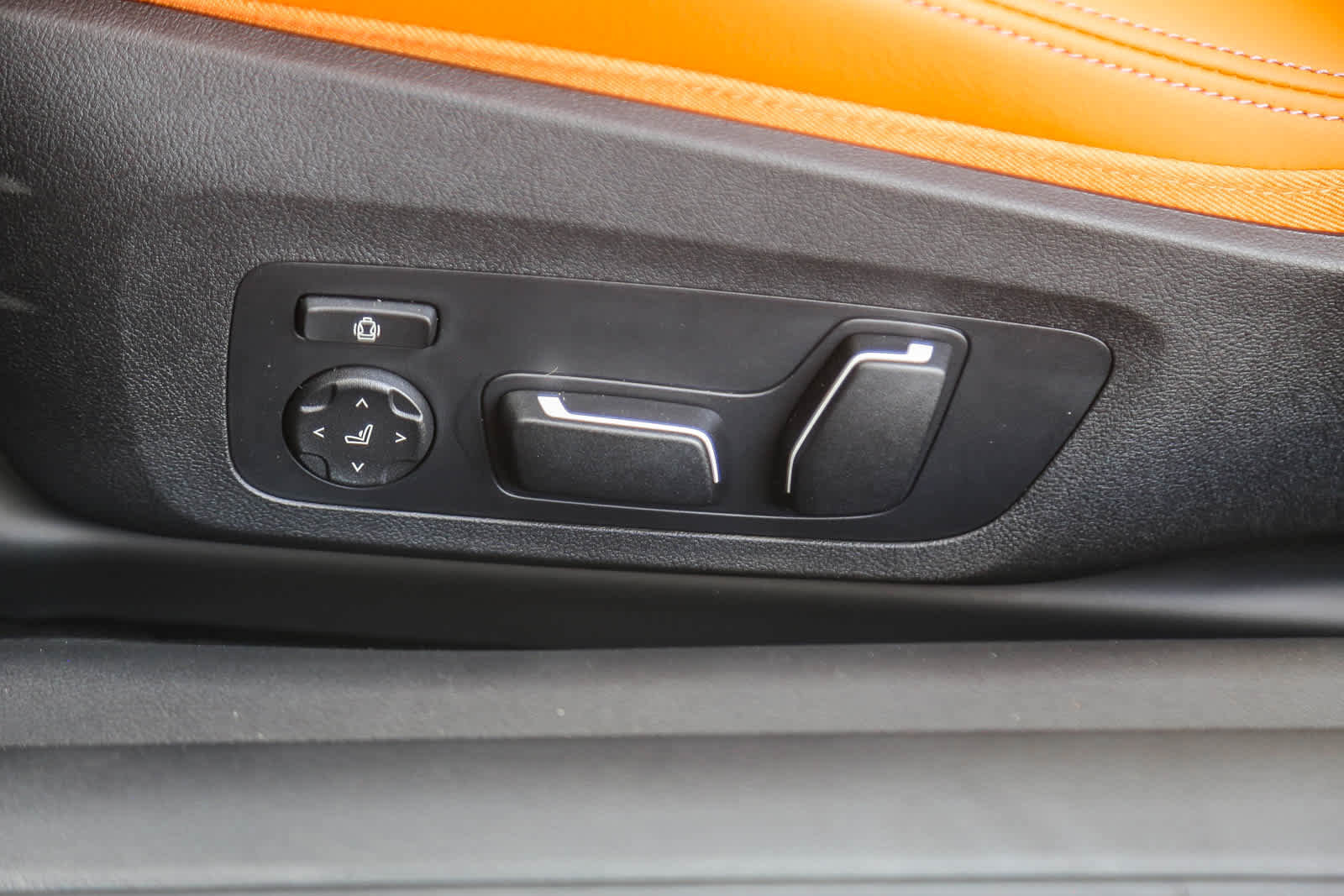 New 2026 BMW M4 Competition w/ Parking Assistance Package image 18