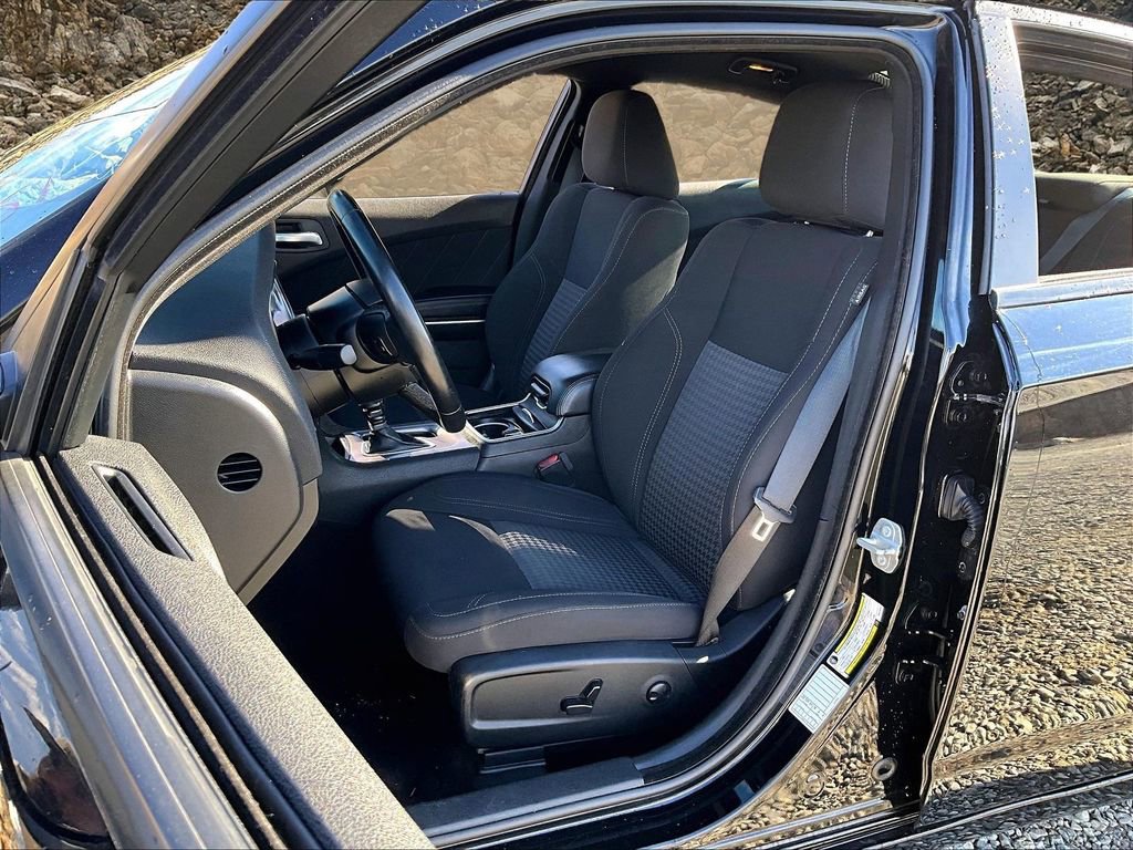 Used 2023 Dodge Charger SXT image 21