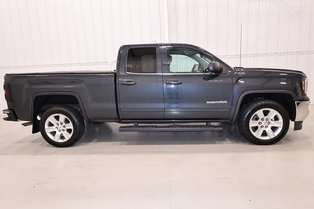 Used 2019 GMC Sierra 1500 SLE w/ SLE Value Package AWD/4WD image 2