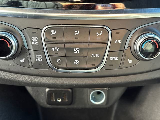 Used 2023 Chevrolet Traverse LT w/ LPO, Floor Liner Package AWD/4WD image 37