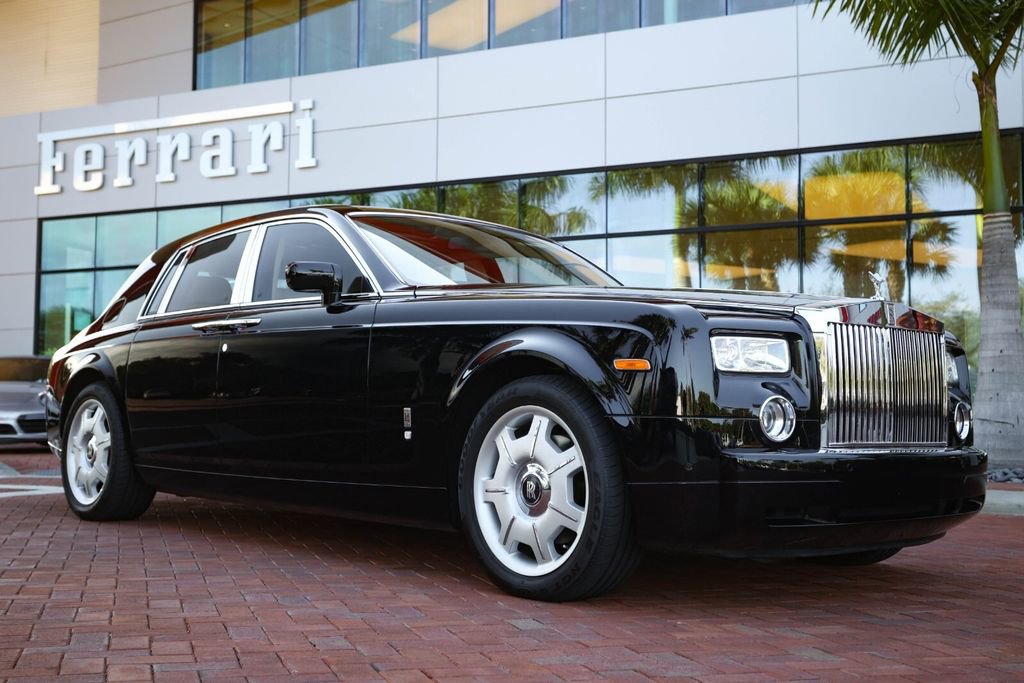 Used 2005 Rolls-Royce Phantom Sedan image 23