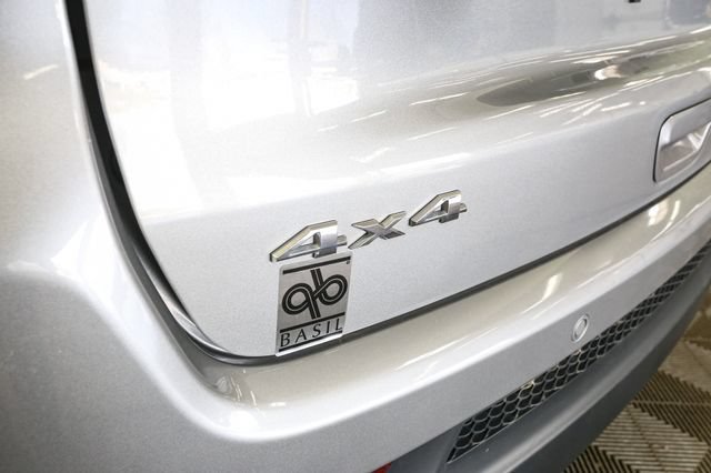 Used 2023 Jeep Compass Limited AWD/4WD image 10