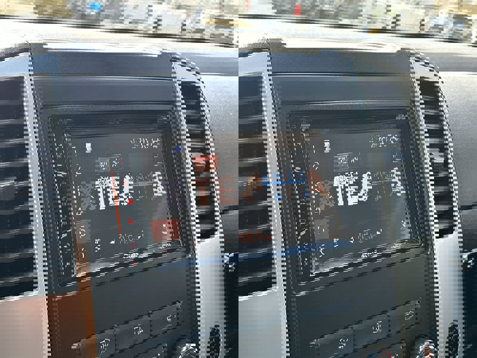 Used 2012 Nissan Xterra PRO-4X w/ Pro-4x Leather Pkg image 18