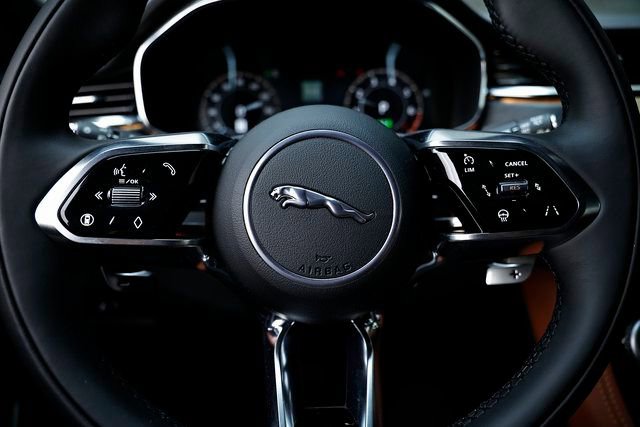New 2026 Jaguar F-PACE R-Dynamic S AWD/4WD image 37