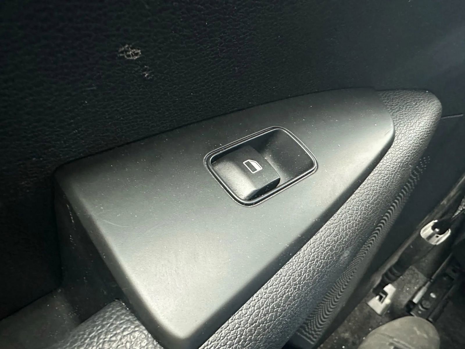 Used 2023 Kia Forte LXS image 35