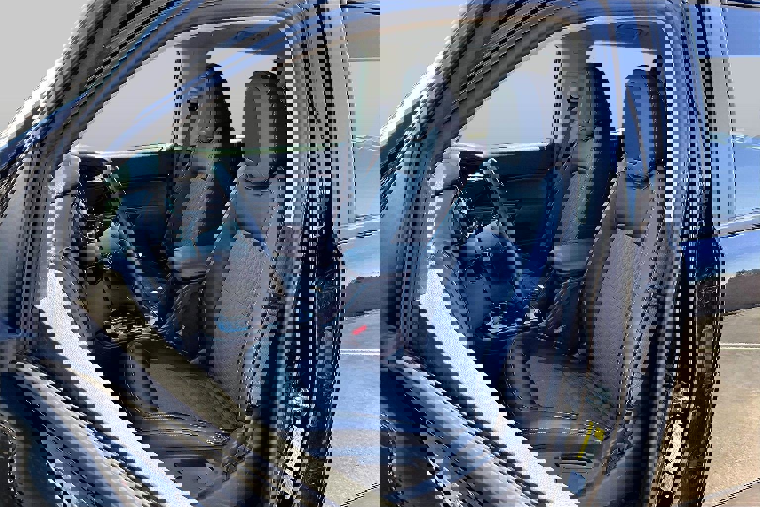 Used 2015 Chevrolet Colorado Z71 AWD/4WD image 23