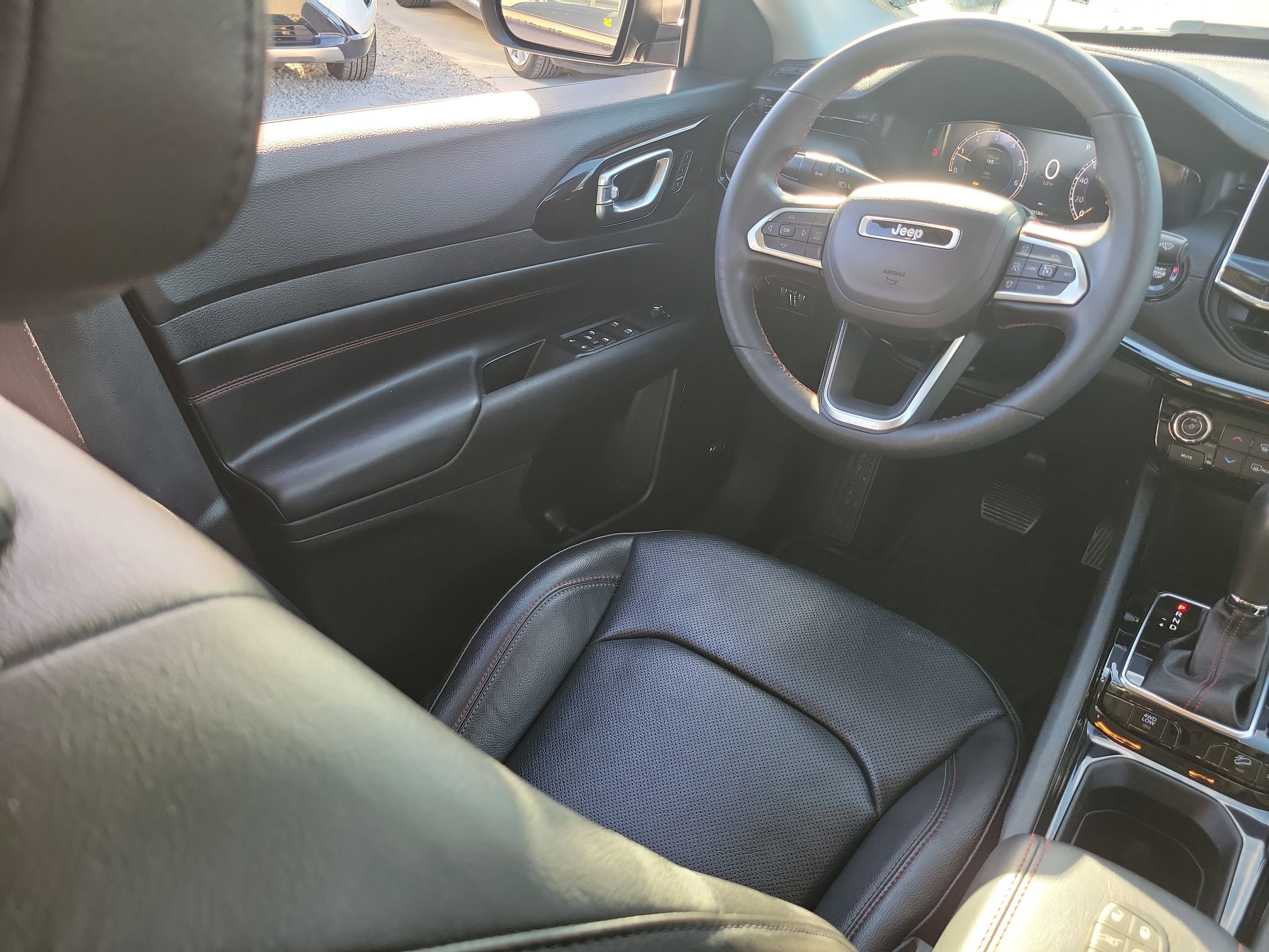 Used 2022 Jeep Compass Trailhawk w/ Trailhawk Elite Group image 15