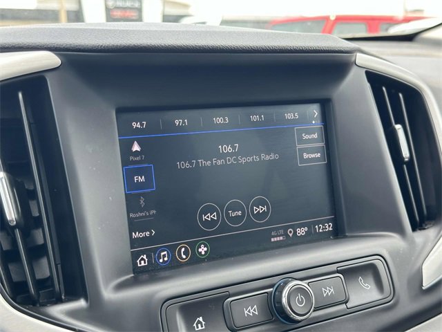 Used 2023 GMC Terrain SLE w/ Driver Convenience Package image 17