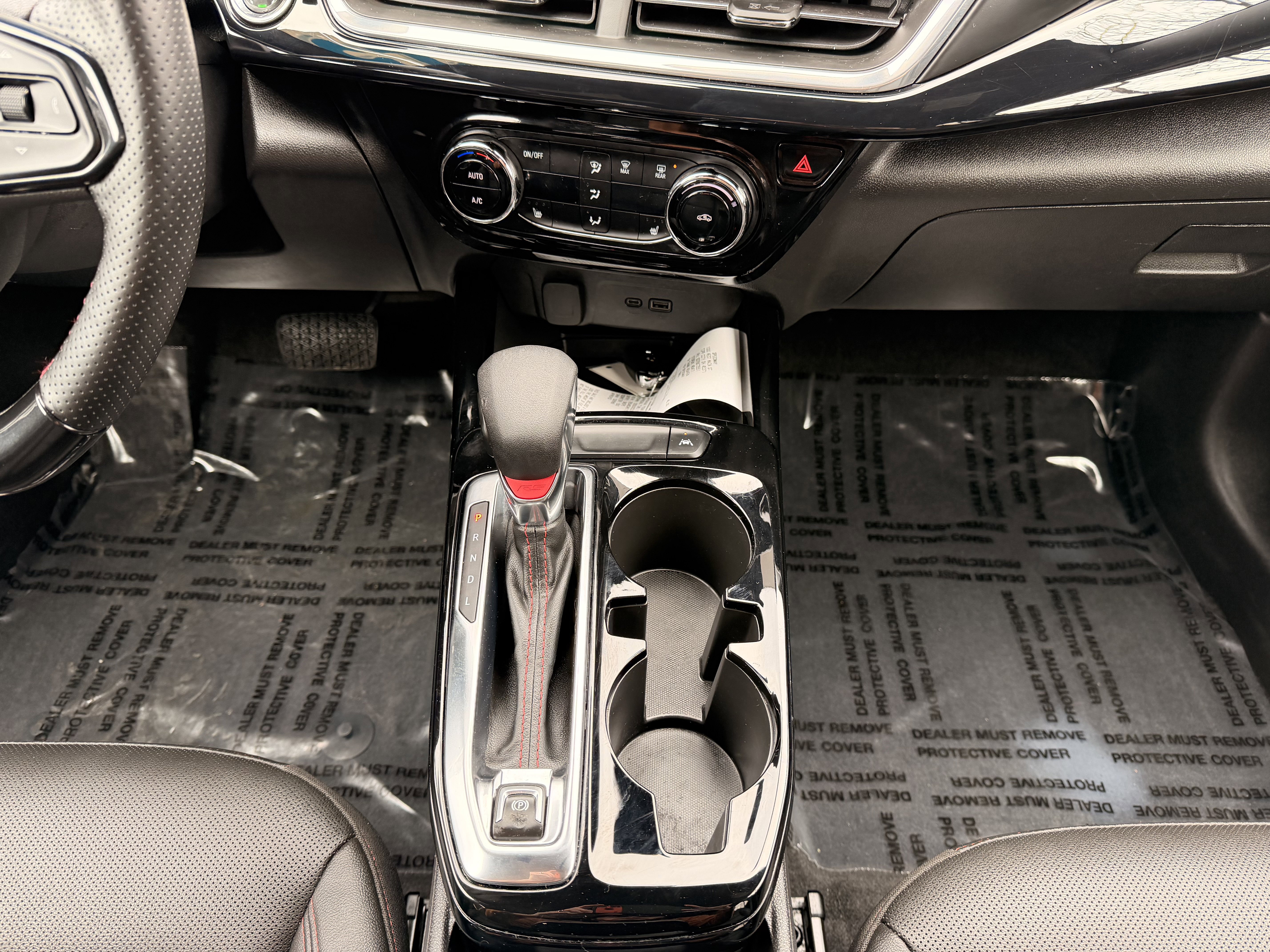 Used 2025 Chevrolet Trax RS w/ Sunroof Package image 20