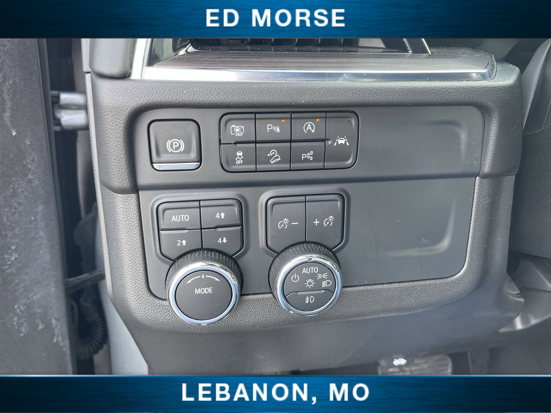 Certified 2025 Chevrolet Suburban Z71 image 17