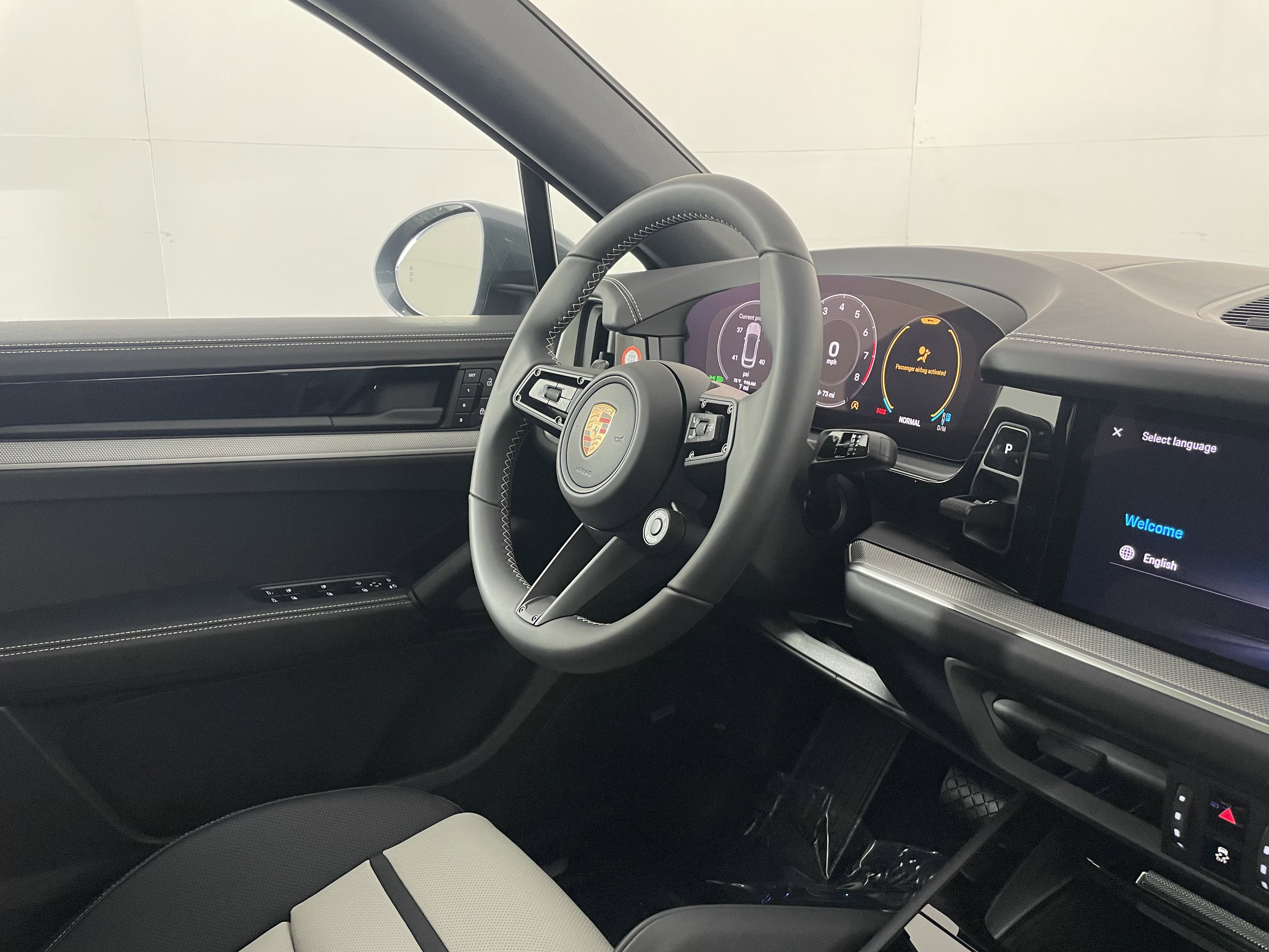 New 2026 Porsche Cayenne Coupe image 12