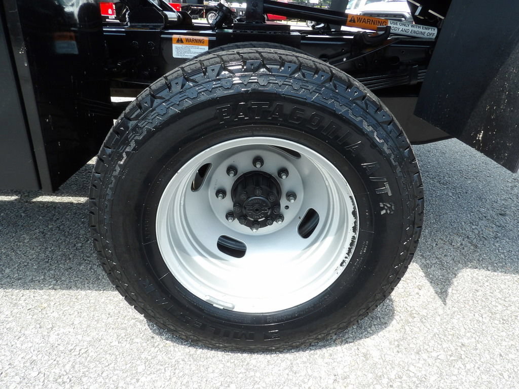 Used 2023 Ford F350 XL w/ Snow Plow Prep Package AWD/4WD image 74