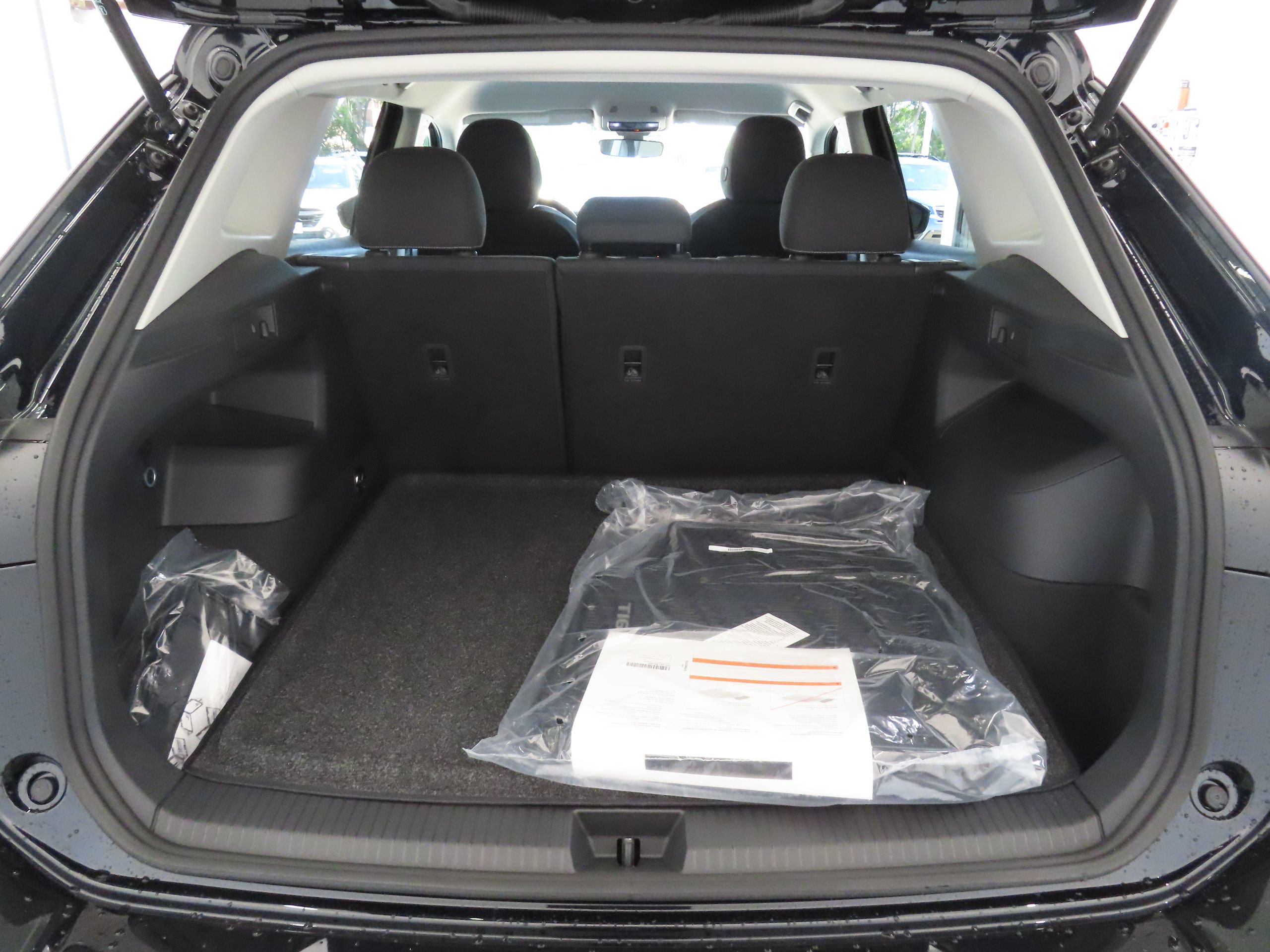 New 2026 Volkswagen Tiguan S FWD image 22