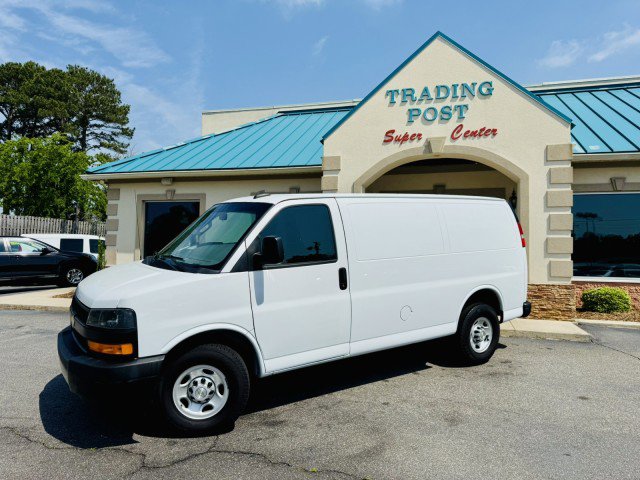 Used 2020 Chevrolet Express 2500 w/ Driver Convenience Package RWD video 3