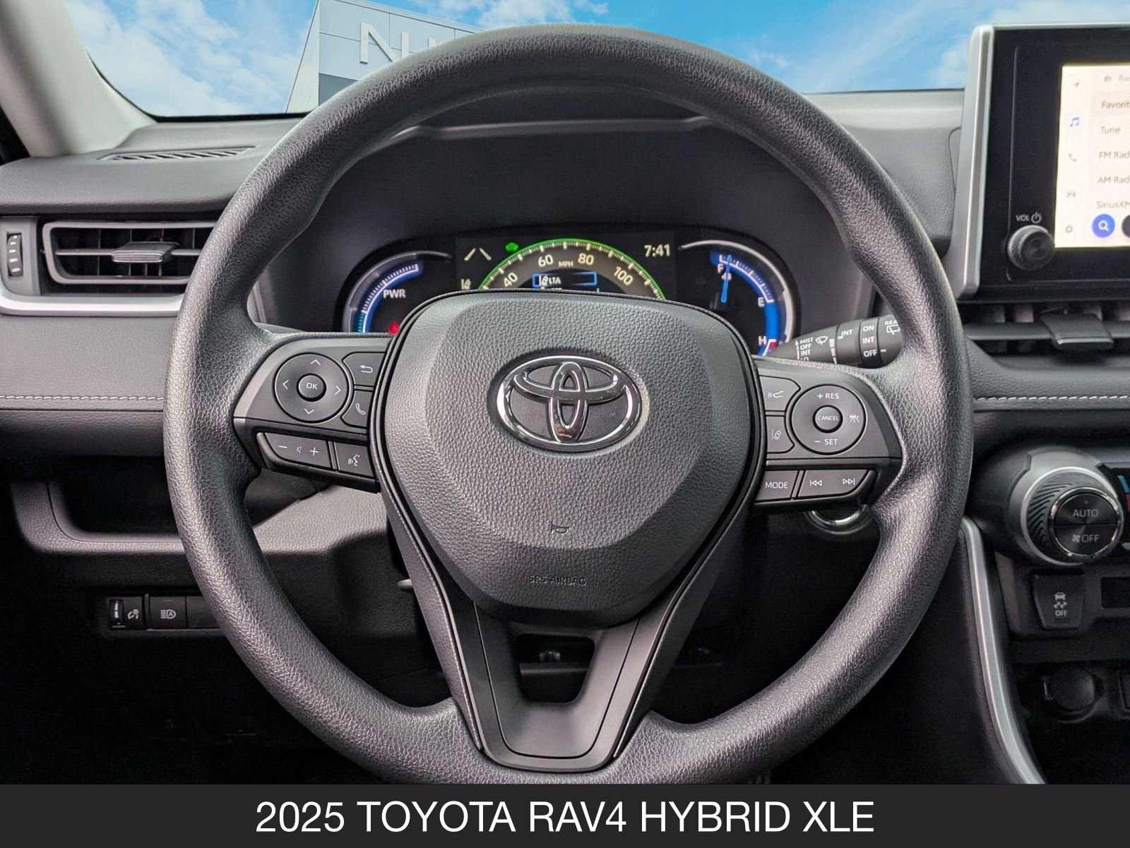 Used 2025 Toyota RAV4 XLE image 12