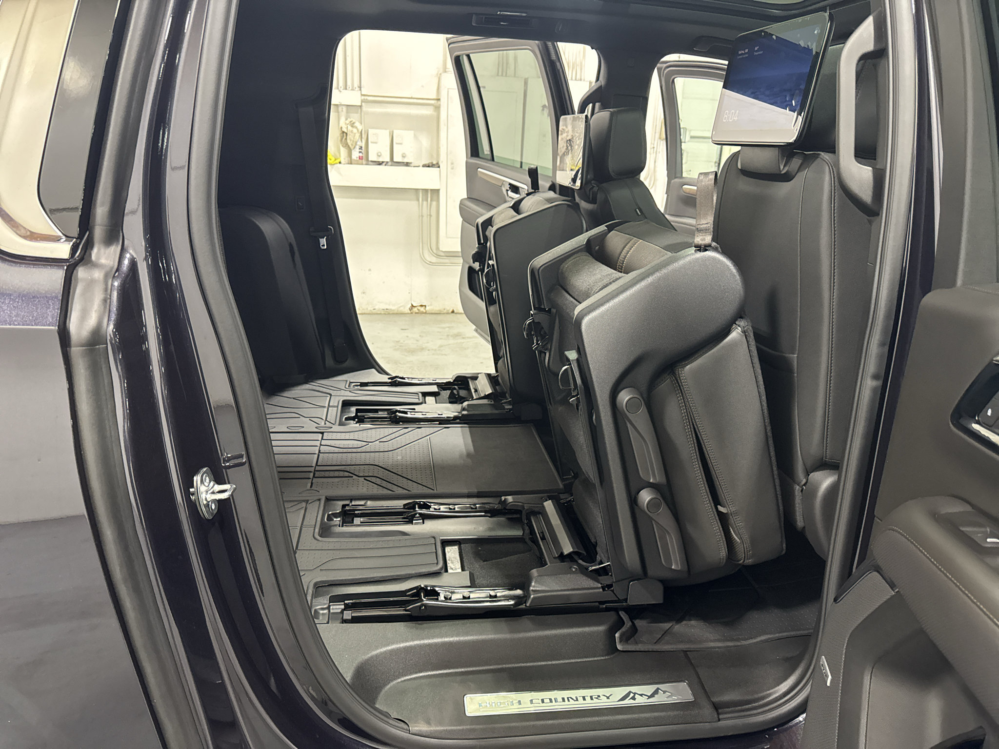 New 2027 Chevrolet Suburban High Country AWD/4WD image 34