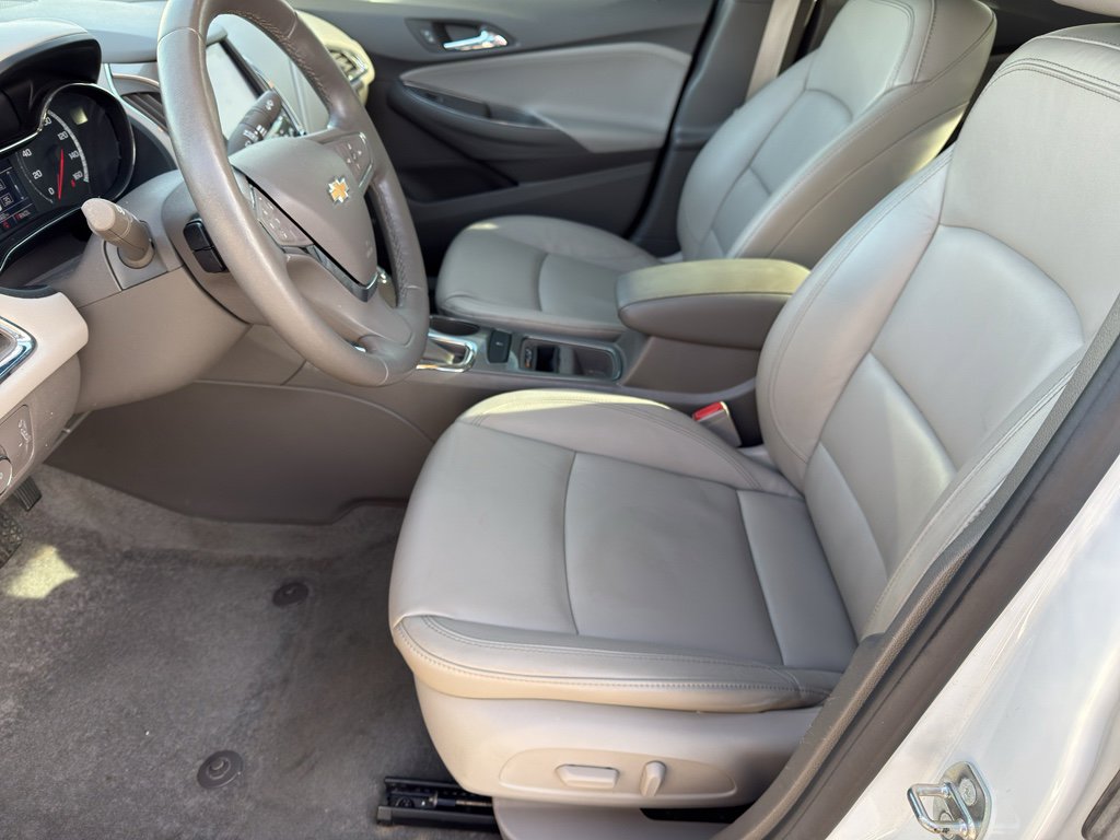 Used 2017 Chevrolet Cruze Premier image 11