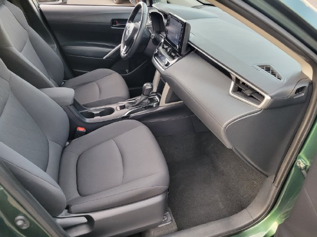 Used 2022 Toyota Corolla Cross LE FWD image 17
