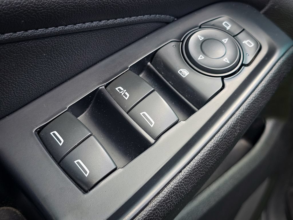 Used 2022 Chevrolet Traverse LT w/ Midnight/Sport Edition AWD/4WD image 10