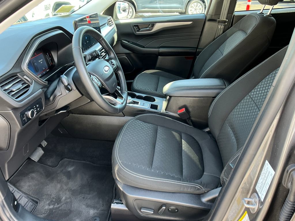 Used 2024 Ford Escape Active w/ Tech Pack #1 image 9