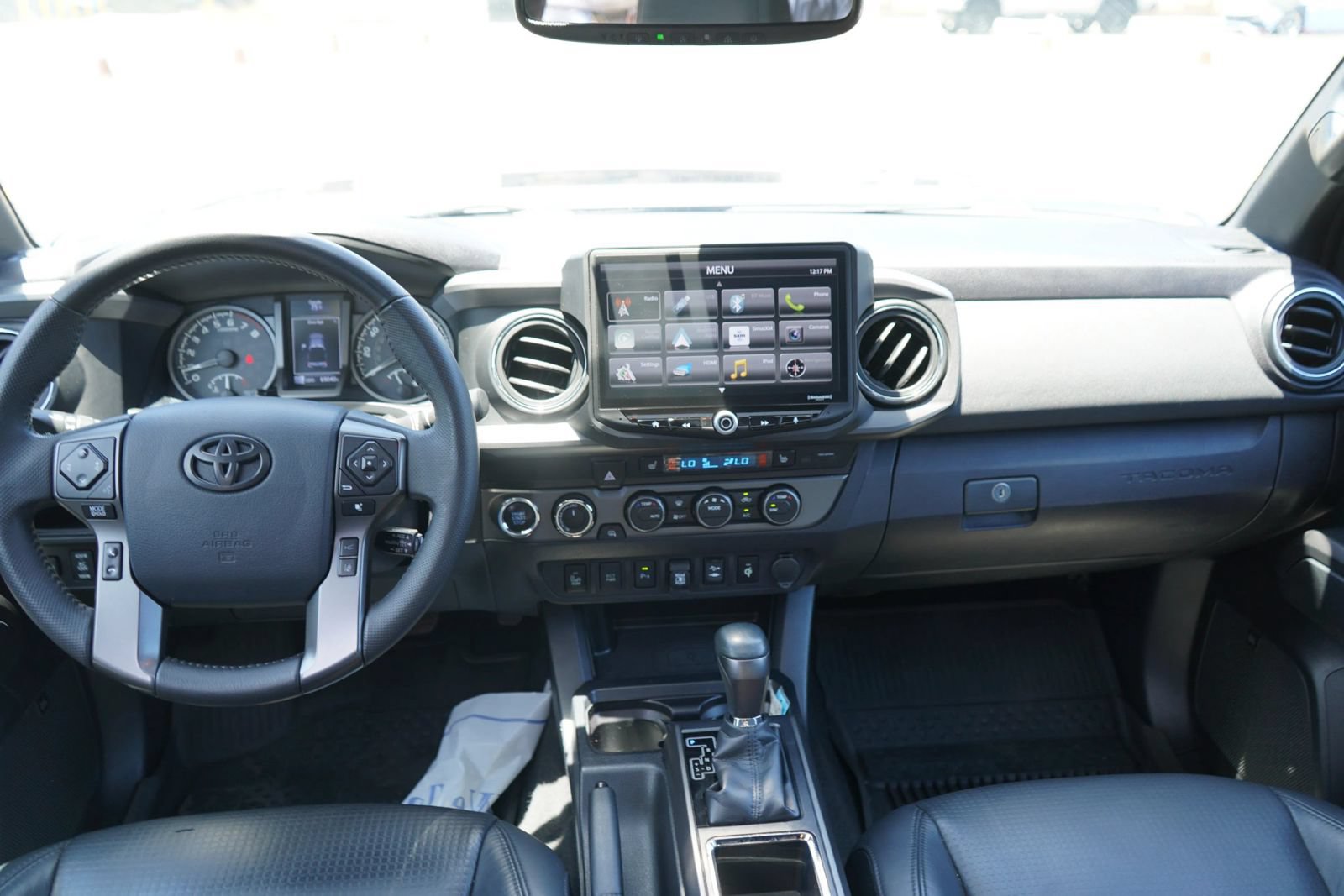 Used 2019 Toyota Tacoma TRD Off-Road AWD/4WD image 19