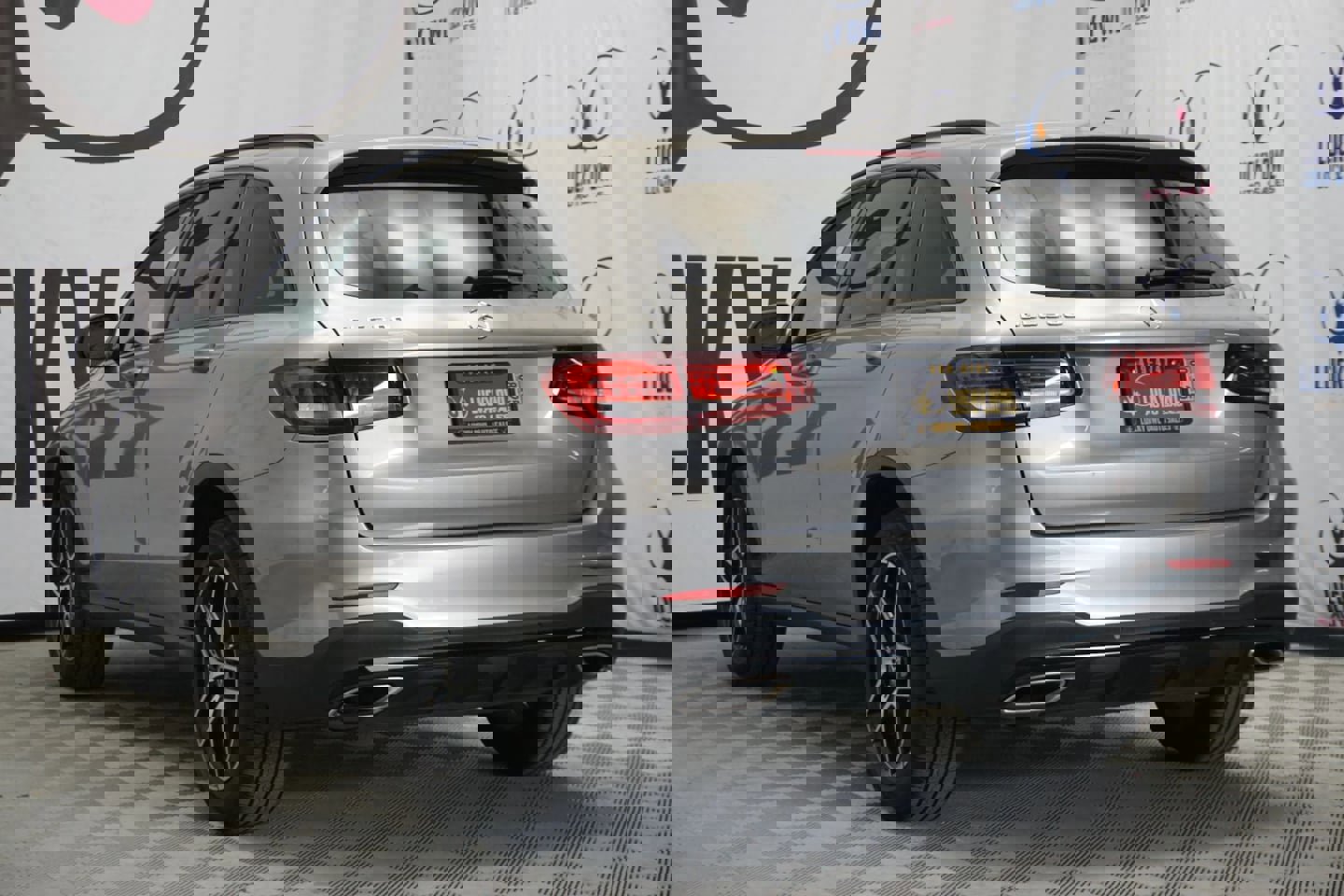 Used 2019 Mercedes-Benz GLC 300 w/ AMG Line image 4