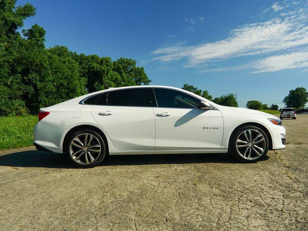 Used 2023 Chevrolet Malibu LT w/ Driver Confidence Package FWD image 2