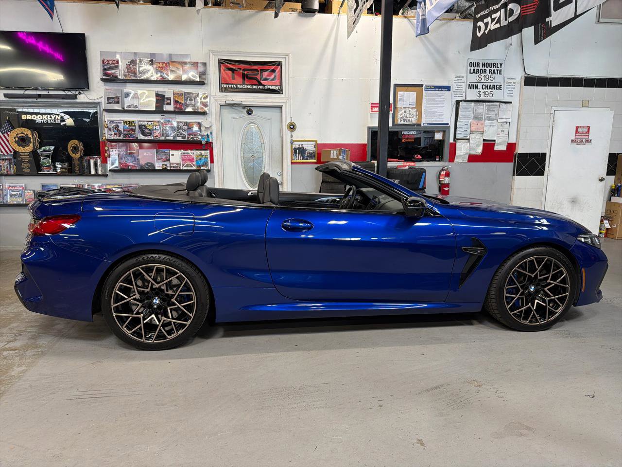 Used 2020 BMW M8 Convertible w/ Driving Assistance Package AWD/4WD image 4