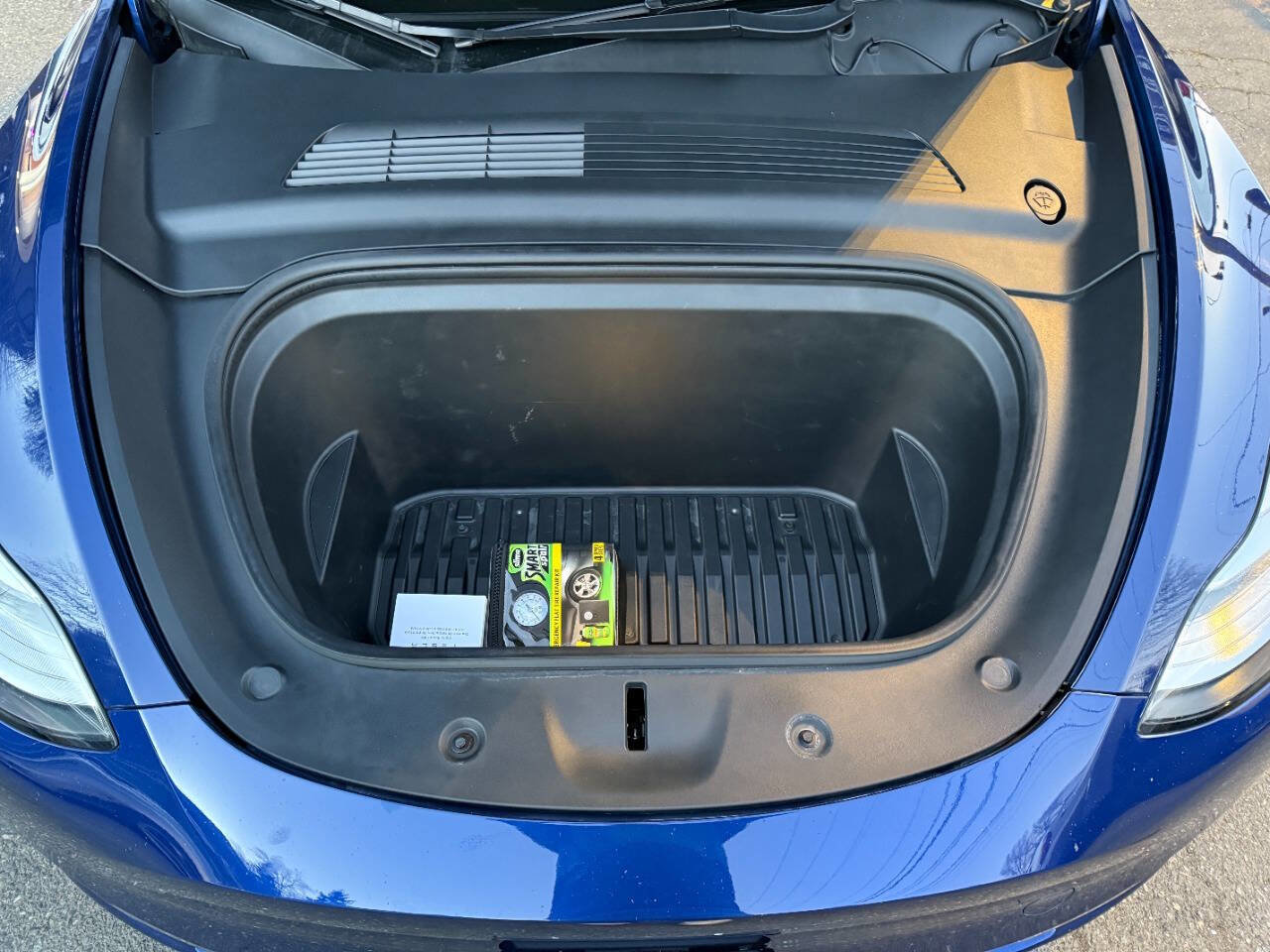 Used 2021 Tesla Model Y Long Range image 11