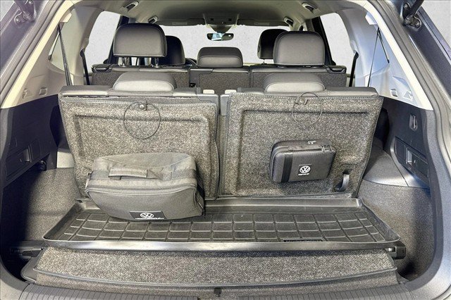 Used 2023 Volkswagen Tiguan SE FWD image 24
