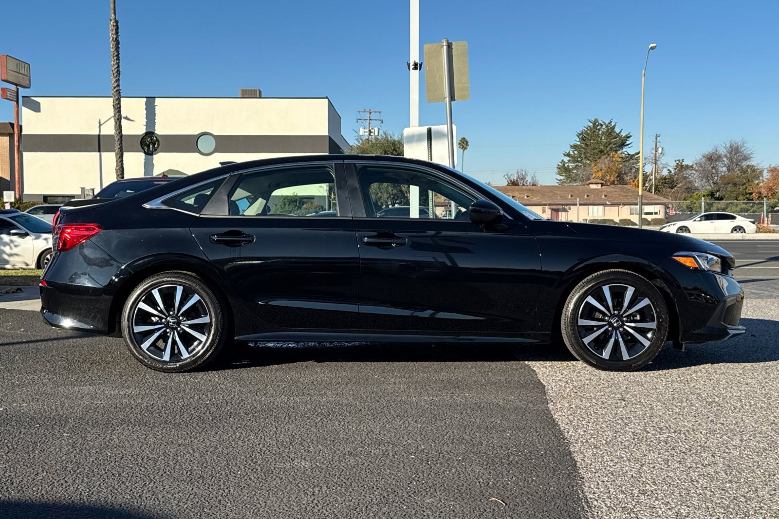 Used 2024 Honda Civic EX image 7