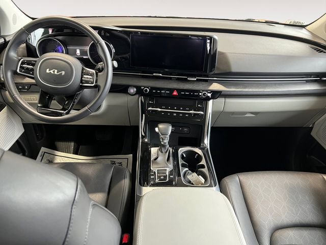 Certified 2024 Kia Carnival EX image 8