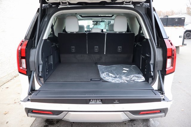 New 2025 Ford Expedition Max Platinum w/ Platinum Ultimate Package image 21