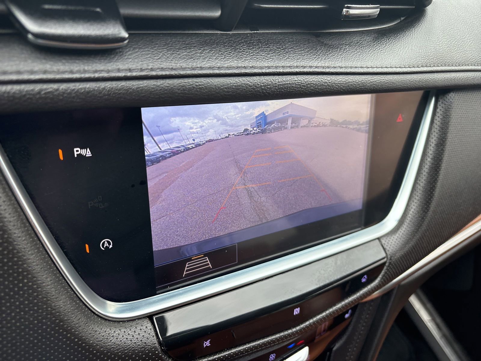 Used 2020 Cadillac XT5 Premium Luxury FWD image 24