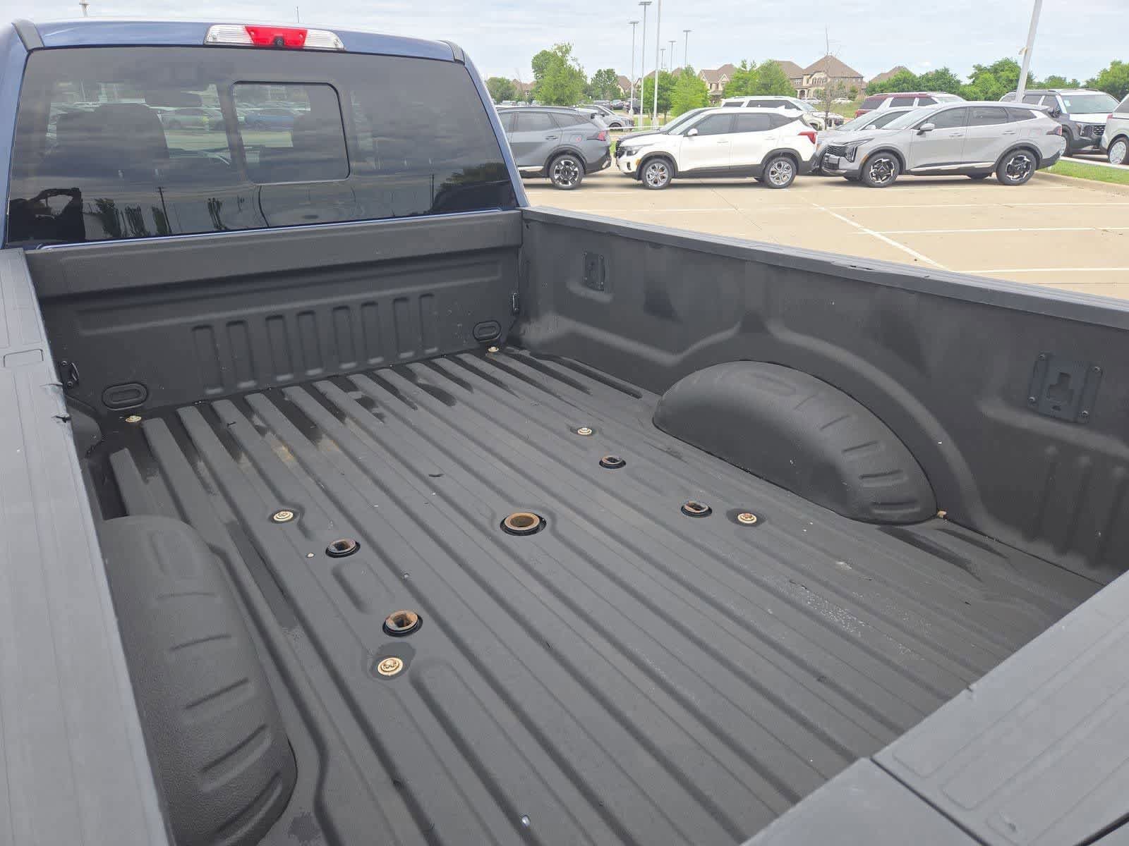 Used 2019 Ford F450 Platinum w/ Platinum Ultimate Package AWD/4WD image 34