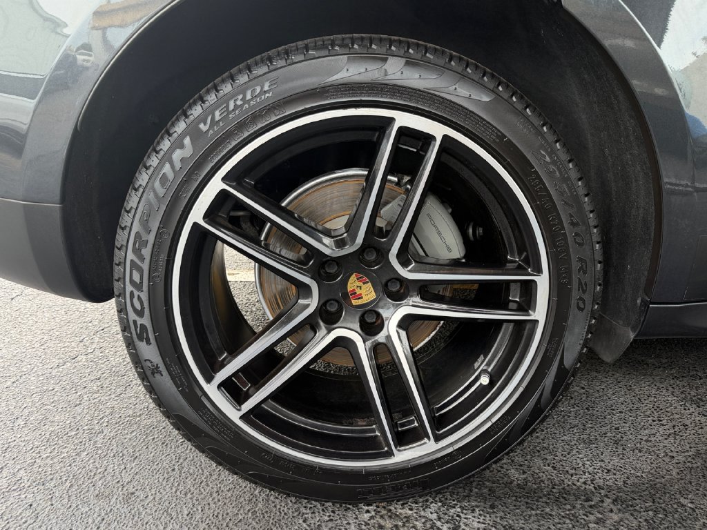 Used 2021 Porsche Macan S AWD/4WD image 46