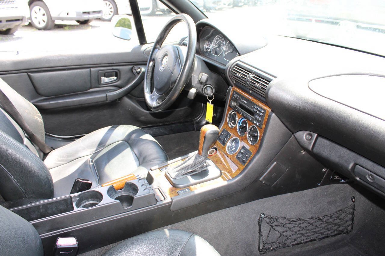 Used 2002 BMW Z3 3.0i RWD image 12