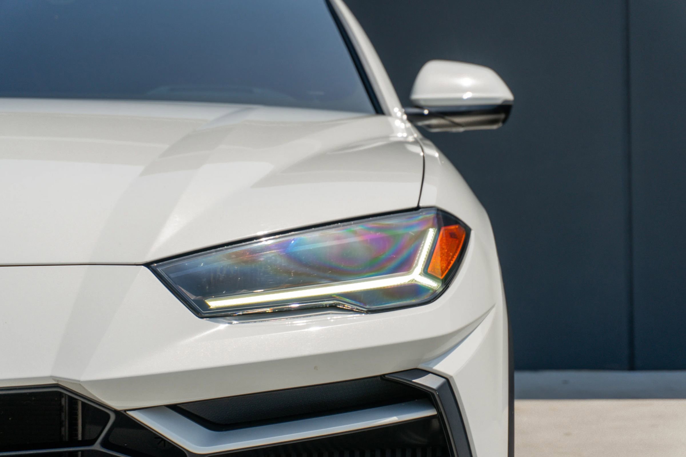 Used 2020 Lamborghini Urus AWD/4WD image 23