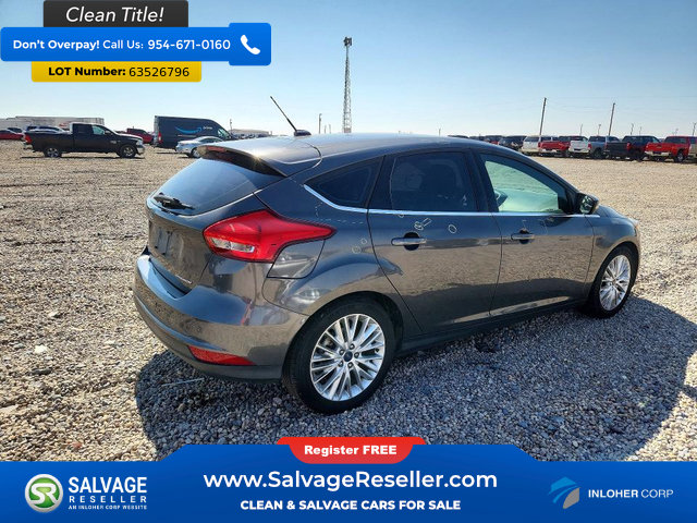 Used 2015 Ford Focus Titanium FWD image 4