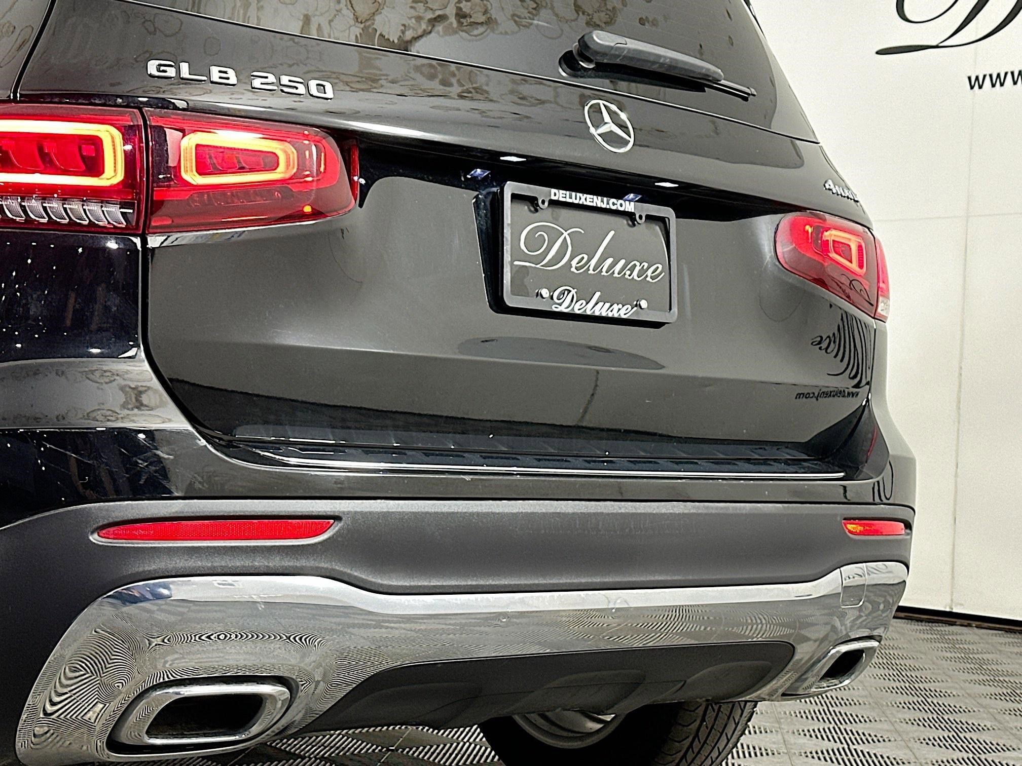 Used 2023 Mercedes-Benz GLB 250 4MATIC image 26