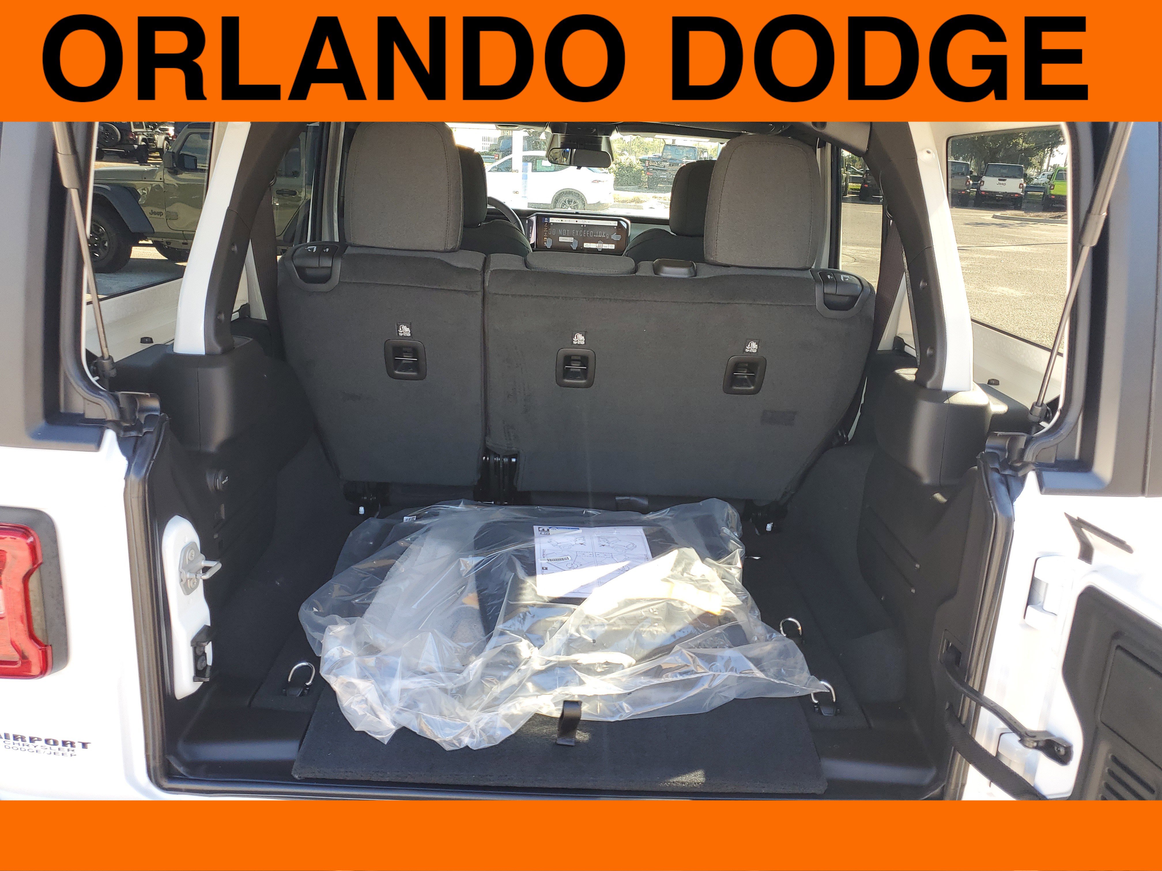 Used 2026 Jeep Wrangler Sport S image 6