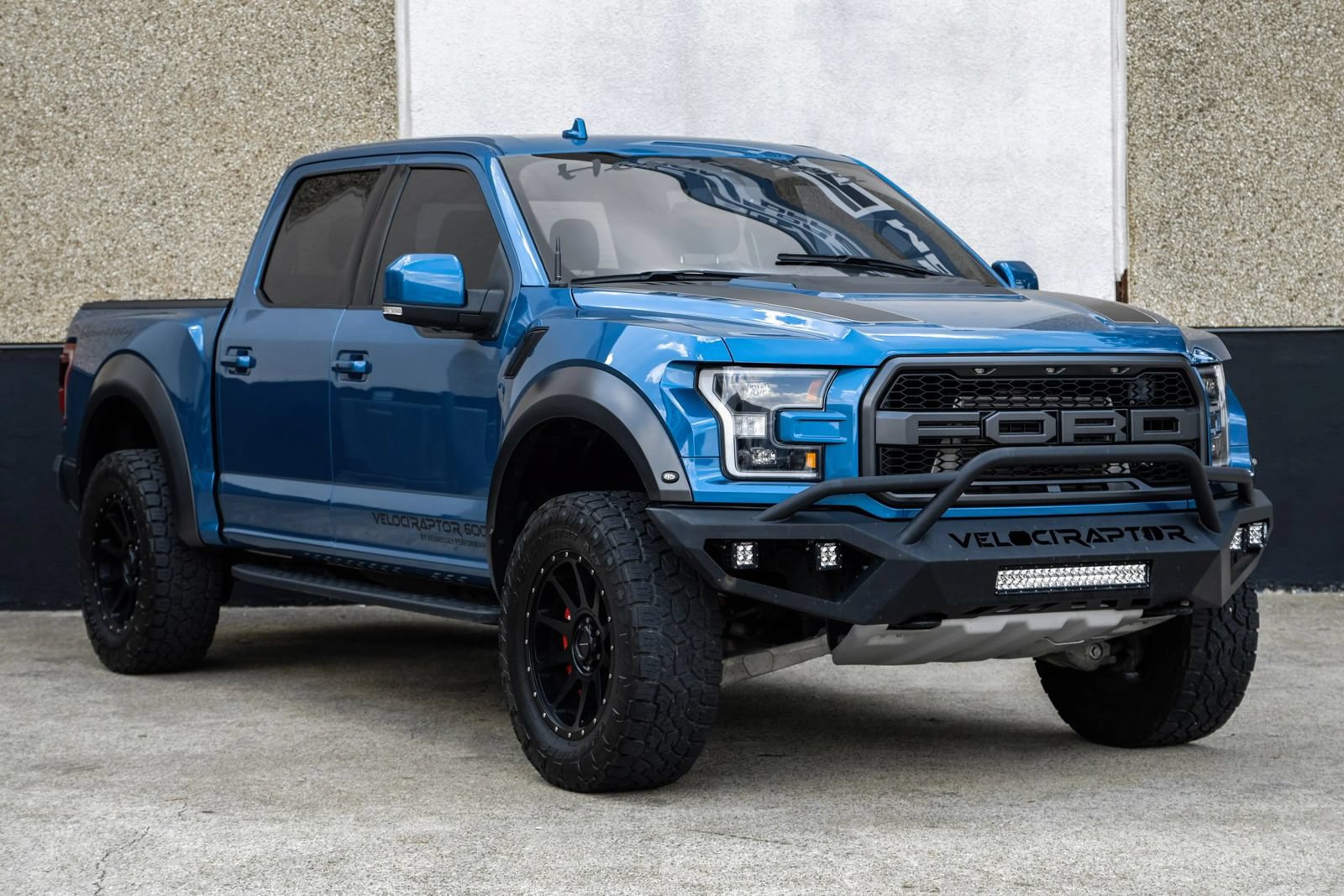 Used 2019 Ford F150 Raptor w/ Equipment Group 802A Luxury AWD/4WD image 6