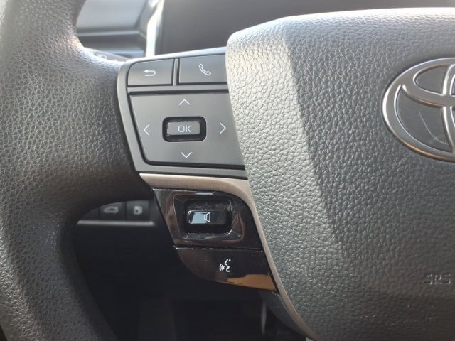 Used 2025 Toyota Camry LE FWD image 21