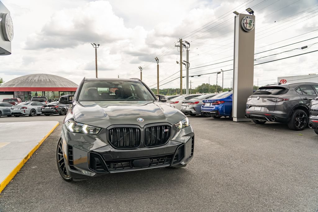 Used 2025 BMW X5 M60i AWD/4WD image 11